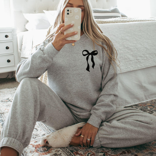 Coquette Bow Sweatshirt, Cute Bow Crewneck, Trendy Ribbon Sweatshirt, Pinterest Girly Aesthetic, Gift For Her, Minimalist Coquette Crewneck